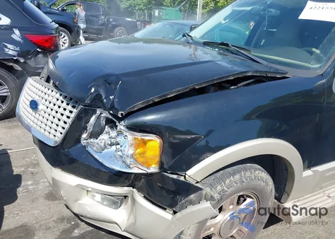 2005 Ford Expedition Eddie Bauer z USA, uszkodzony, nr VIN 1FMFU18595LA50269